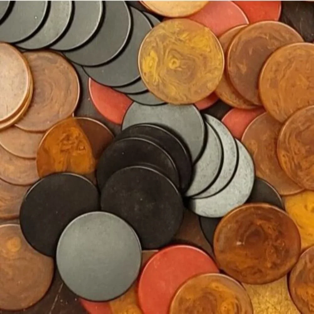 Vintage Bakelite Marbled‎ Poker Chip set Red, Black And Butterscotch Total 156